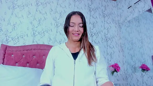 Mia Malkovaa  online show from February 2026 04:25:01 PM