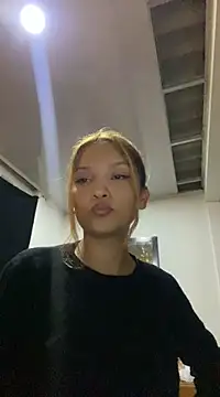 Snapshot of baby_lizy chatting on January 2025 12:27:01 AM baby lizy online show from January 2025 12:27:01 AM