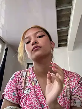 Snapshot of baby_lizy chatting on January 2025 08:52:02 PM baby lizy online show from January 2025 08:52:02 PM