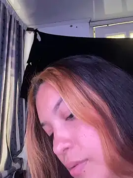 Snapshot of baby_lizy chatting on January 2025 10:59:01 PM baby lizy online show from January 2025 10:59:01 PM