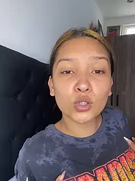 Snapshot of baby_lizy chatting on January 2025 07:21:01 PM baby lizy online show from January 2025 07:21:01 PM