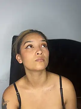 Snapshot of baby_lizy chatting on January 2025 10:21:01 PM baby lizy online show from January 2025 10:21:01 PM