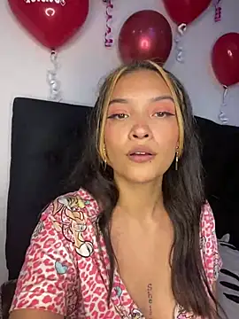 Snapshot of baby_lizy chatting on February 2025 12:41:01 AM baby lizy online show from February 2025 12:41:01 AM