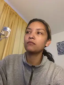 Snapshot of baby_lizy chatting on October 2025 10:43:02 PM baby lizy online show from October 2025 10:43:02 PM