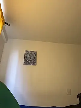 Snapshot of baby_lizy chatting on October 2025 09:03:01 PM baby lizy online show from October 2025 09:03:01 PM