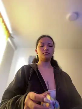 baby lizy online show from March 2026 03:48:02 PM