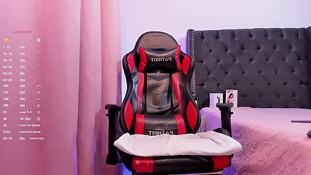 aronvillegas online show from December 2024 01:55:01 PM