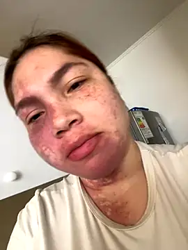 Snapshot of WhiteWomen chatting on September 2025 04:50:01 PM WhiteWomen online show from September 2025 04:50:01 PM