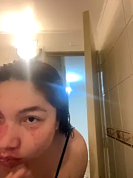 Snapshot of WhiteWomen chatting on September 2025 10:48:02 AM WhiteWomen online show from September 2025 10:48:02 AM