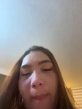 Snapshot of WhiteWomen chatting on September 2025 11:27:02 PM WhiteWomen online show from September 2025 11:27:02 PM