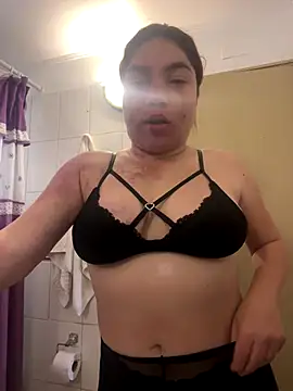 Snapshot of WhiteWomen chatting on September 2025 03:13:02 PM WhiteWomen online show from September 2025 03:13:02 PM