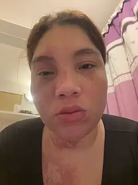 Snapshot of WhiteWomen chatting on October 2025 12:16:01 AM WhiteWomen online show from October 2025 12:16:01 AM