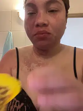 Snapshot of WhiteWomen chatting on October 2025 09:16:02 PM WhiteWomen online show from October 2025 09:16:02 PM