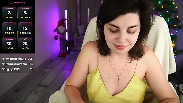 Snapshot of MirandaWong chatting on January 2025 05:43:02 AM MirandaWong online show from January 2025 05:43:02 AM