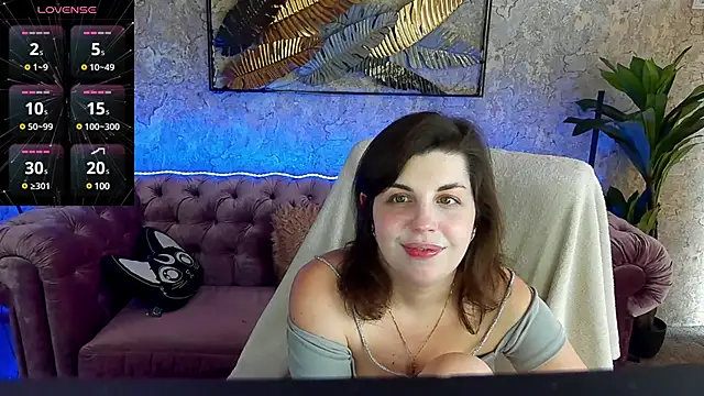 Snapshot of MirandaWong chatting on January 2025 09:47:01 AM MirandaWong online show from January 2025 09:47:01 AM