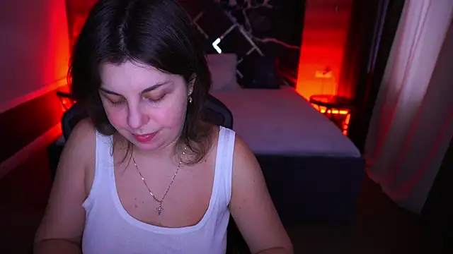 Snapshot of MirandaWong chatting on November 2025 06:47:02 AM MirandaWong online show from November 2025 06:47:02 AM