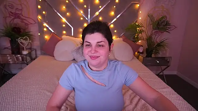 Snapshot of MirandaWong chatting on March 2026 06:59:01 AM MirandaWong online show from March 2026 06:59:01 AM