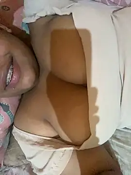 Snapshot of vic_pretynhaa chatting on January 2025 02:30:02 PM vic pretynhaa online show from January 2025 02:30:02 PM