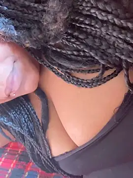 Snapshot of vic_pretynhaa chatting on September 2025 05:23:02 PM vic pretynhaa online show from September 2025 05:23:02 PM