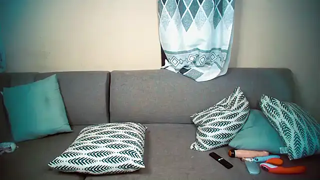 GoldenPussyXOXO online show from December 2024 02:21:01 AM