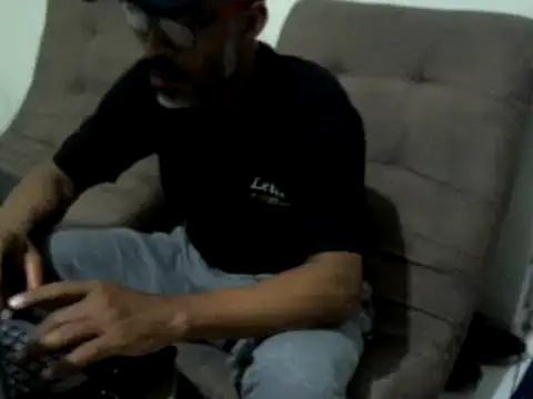 Snapshot of yourprivateproperty chatting on December 2024 03:36:02 AM yourprivateproperty online show from December 2024 03:36:02 AM