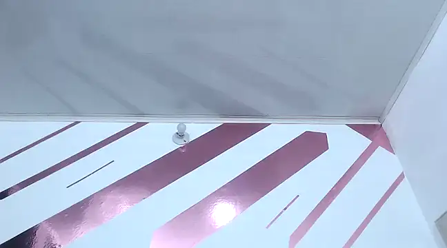 Kitten Hot  online show from March 2025 02:09:02 AM