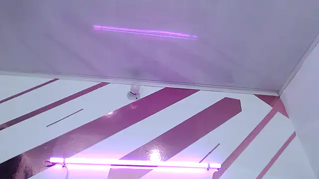 Snapshot of Kitten_Hot_ chatting on February 2026 06:37:01 AM Kitten Hot online show from February 2026 06:37:01 AM