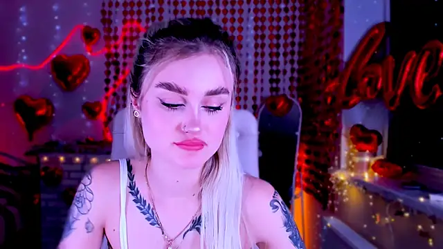  Ravenaa online show from February 2025 02:37:01 PM