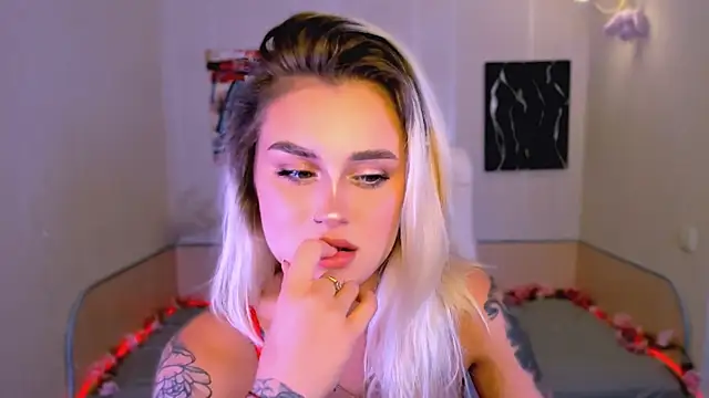  Ravenaa online show from October 2025 02:58:02 PM