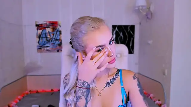  Ravenaa online show from November 2025 08:01:02 AM