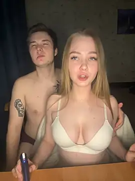 Family-Mm1 online show from December 2024 09:27:01 PM