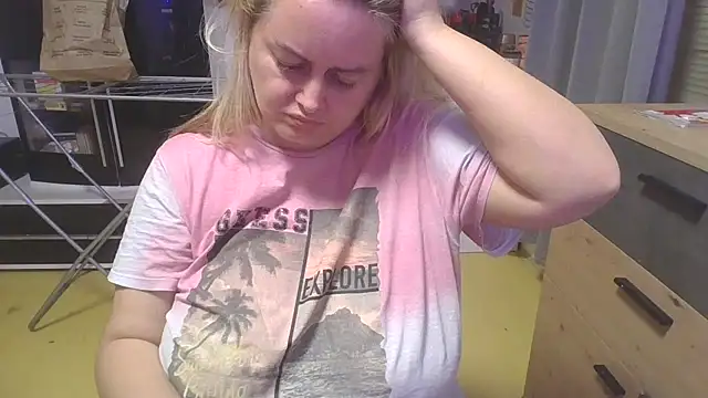 Meliss Official9 online show from March 2025 06:31:01 PM