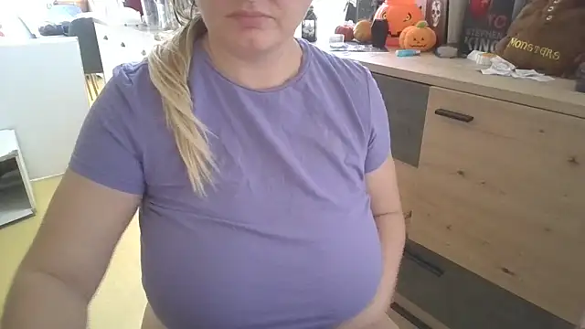 Meliss Official9 online show from October 2025 08:55:02 AM