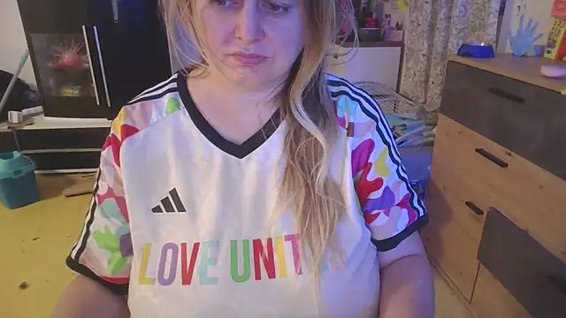 Snapshot of Meliss_Official9 chatting on March 2026 05:47:01 PM Meliss Official9 online show from March 2026 05:47:01 PM