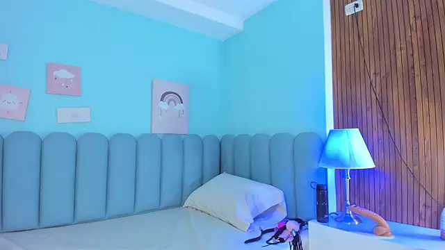 curvy rousi online show from February 2025 02:32:02 PM