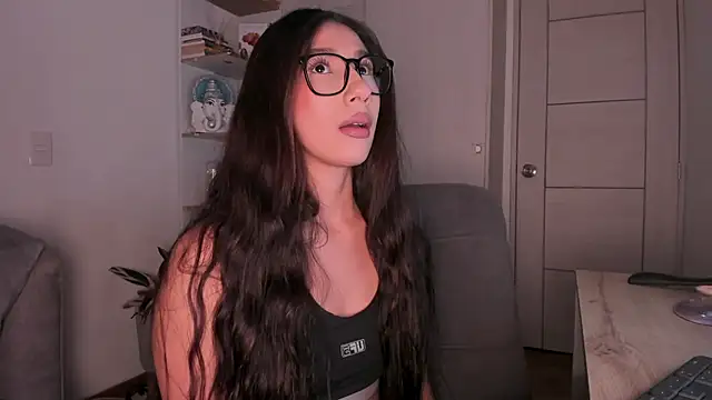 danna davis18 online show from June 2026 07:40:02 PM