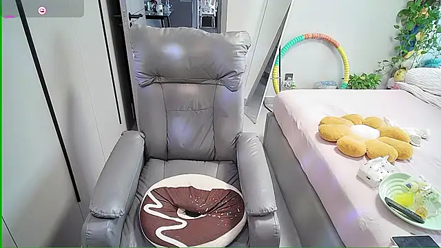 Xiaoyu-G online show from September 2025 01:06:02 AM