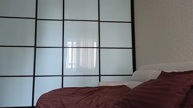 elsa limerence online show from October 2025 10:27:01 AM