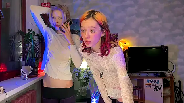 Evvie Summn1 online show from February 2025 05:18:02 PM