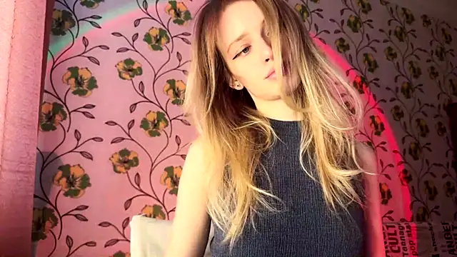 Evvie Summn1 online show from February 2026 11:11:02 AM