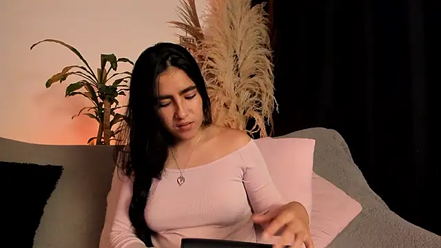 Serenity Day online show from February 2026 01:37:01 AM