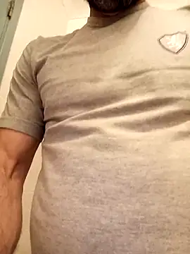 jonyfree1978 online show from November 2025 09:41:02 PM