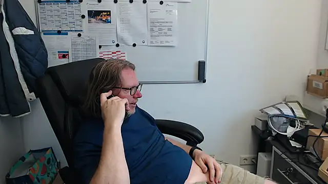 Snapshot of VSteph chatting on June 2026 03:25:01 PM VSteph online show from June 2026 03:25:01 PM