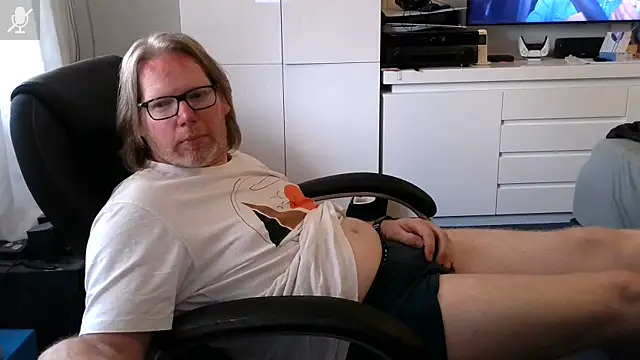 Snapshot of VSteph chatting on June 2026 06:54:01 PM VSteph online show from June 2026 06:54:01 PM