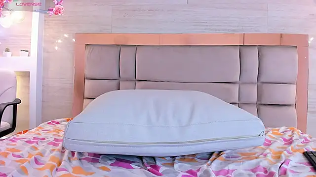 adara scot online show from February 2025 03:21:01 PM