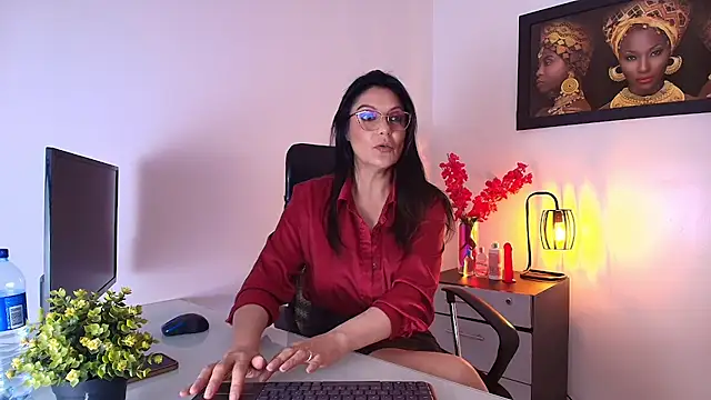 Snapshot of Zuzana21 chatting on October 2025 01:01:01 PM Zuzana21 online show from October 2025 01:01:01 PM