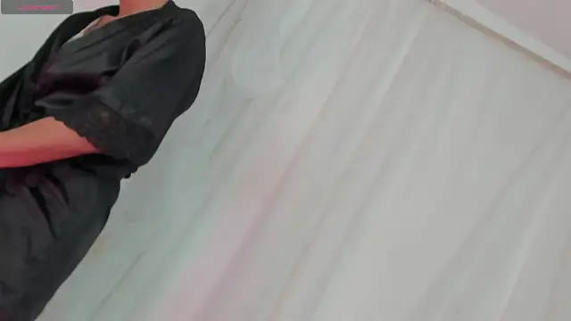 Snapshot of Itsme_Daniela chatting on November 2025 01:39:02 PM Itsme Daniela online show from November 2025 01:39:02 PM