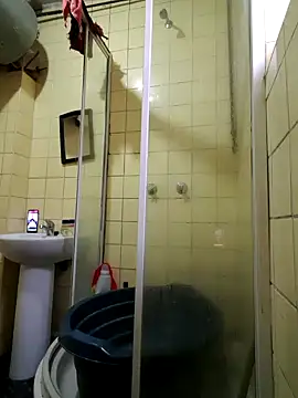 Polygamist online show from September 2025 05:44:01 AM