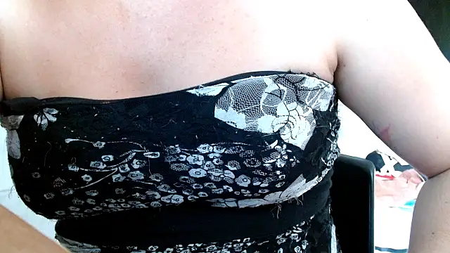 Snapshot of smithdara chatting on September 2025 08:21:02 PM smithdara online show from September 2025 08:21:02 PM