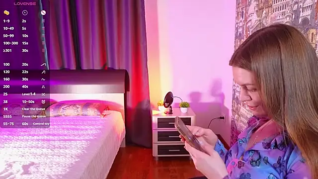 Lovella Lips online show from February 2025 11:23:02 AM